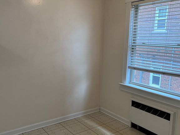 5th image of 15127 Lake Ave #204