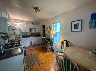 237 Columbia St #3R, Cambridge, MA 02139