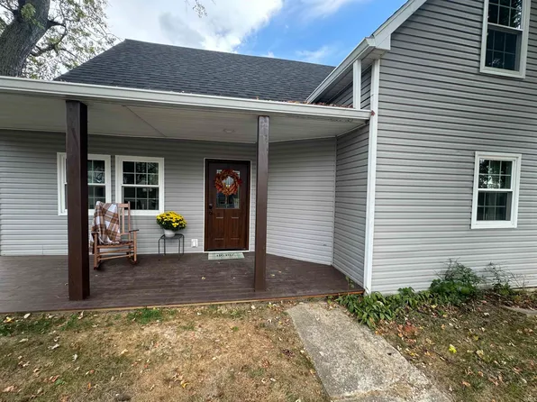 2010 H St, Bedford, IN 47421