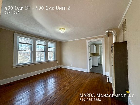 4th image of 490 Oak St Unit 2