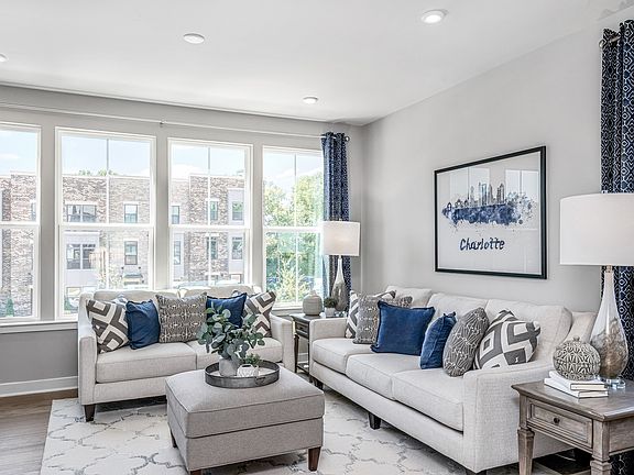 Clarendon 1-Car Garage