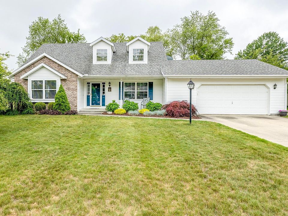 1st image of 3465 Oak Leaf Dr