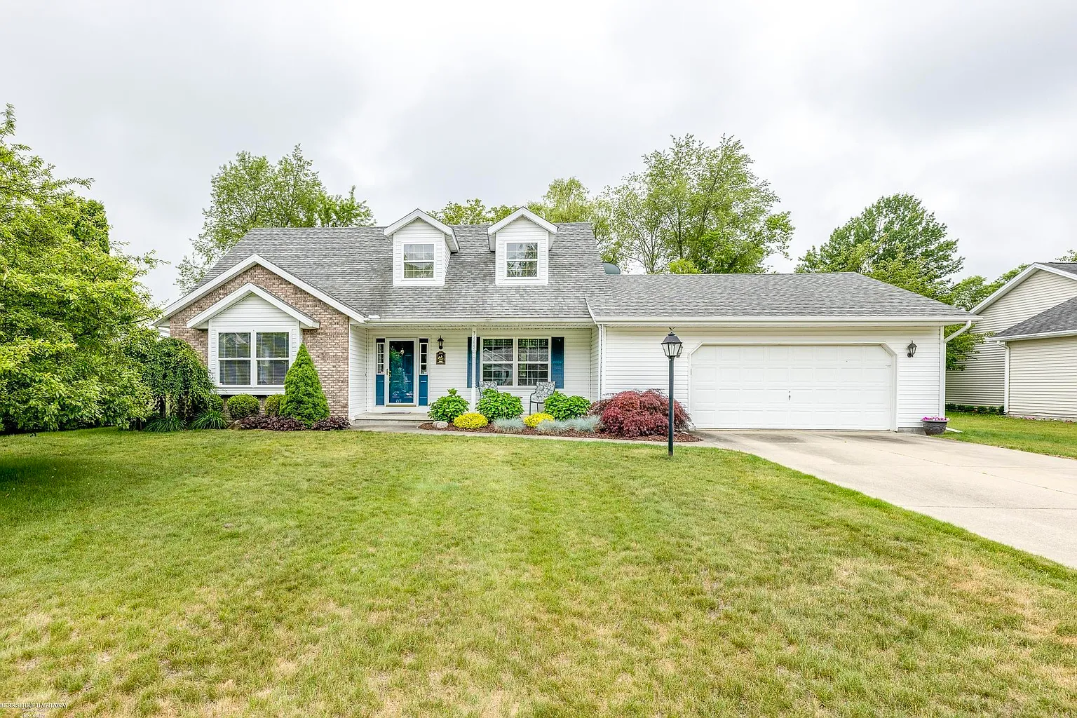 3465 Oak Leaf Dr photo 1