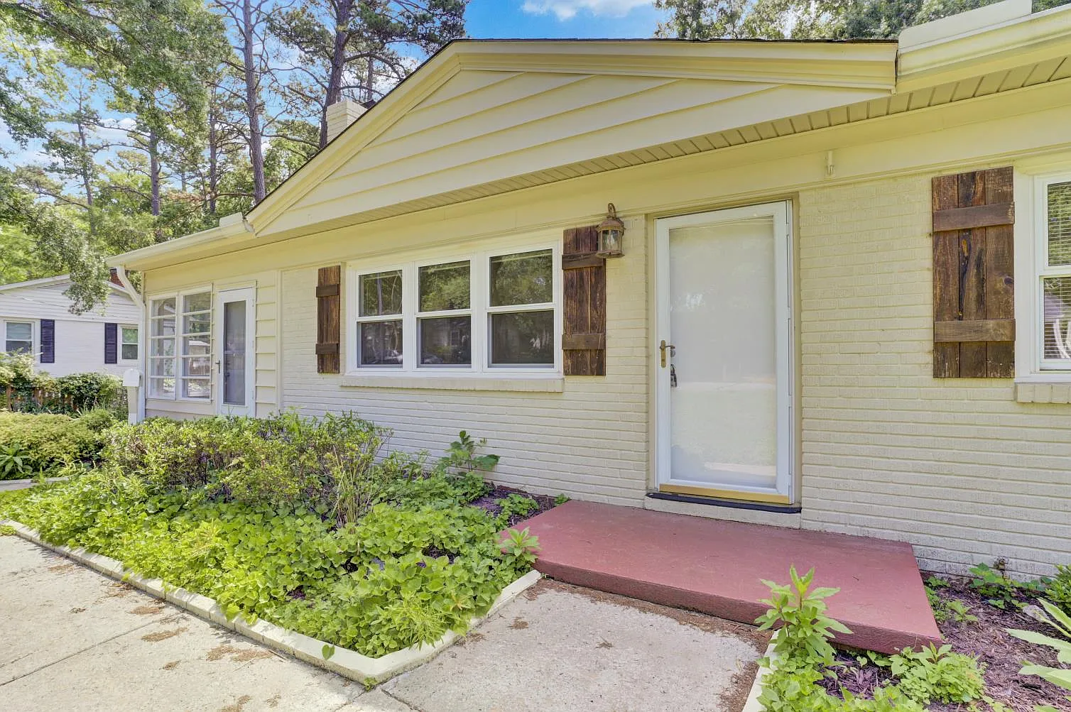 3 bed, 1572 sqft, $1,900 — Photo 4
