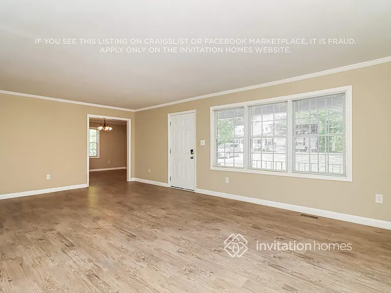 6323 Temple St — Photo 9