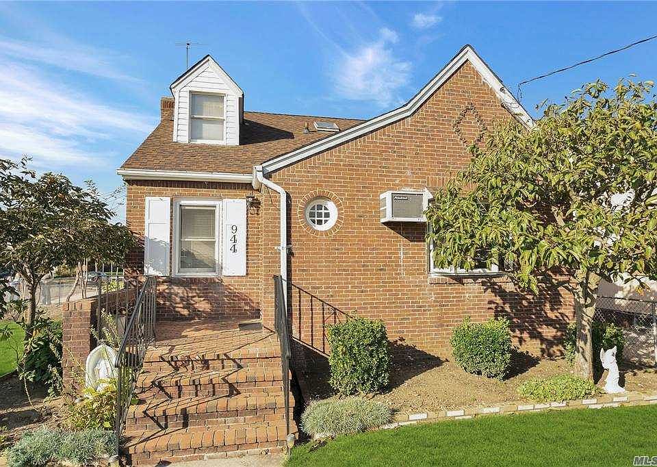 1st image of 944 Fenworth Blvd