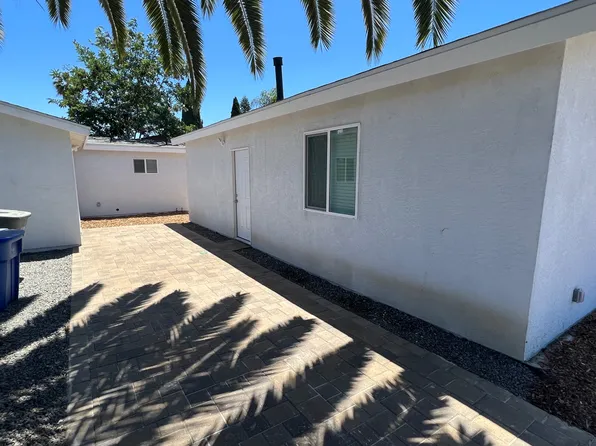 249 Avenida De La Plz #249, Vista, CA 92083