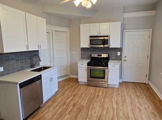 928 S Claremont Ave #2R, Chicago, IL 60612