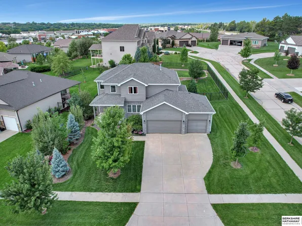 6320 Artisan Way, Lincoln, NE 68516