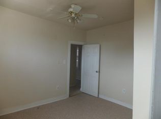 880 Main St, Darby, PA 19023