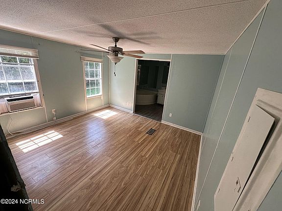 4th image of 5933 Watermill Way