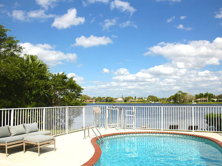 12744 Meadowbreeze Dr — Photo 19