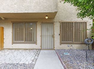 2212 Silver Pine Dr, Las Vegas, NV 89108