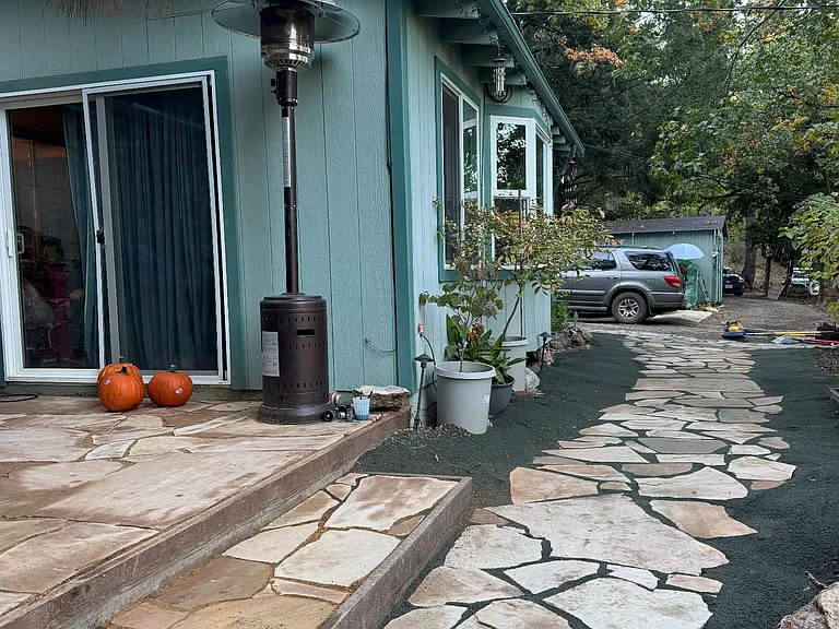 11370 Loch Lomond Rd — Photo 4