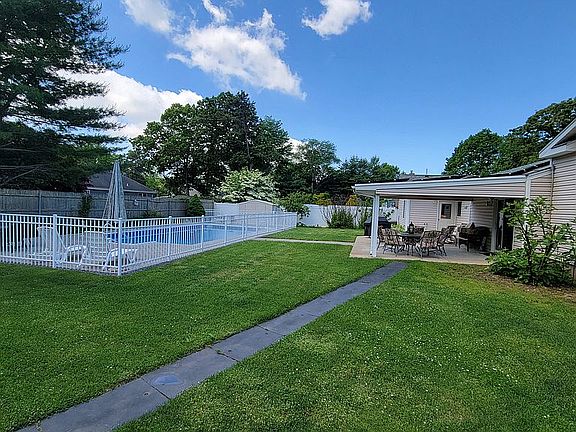 5th image of 30 Gaynor Ave