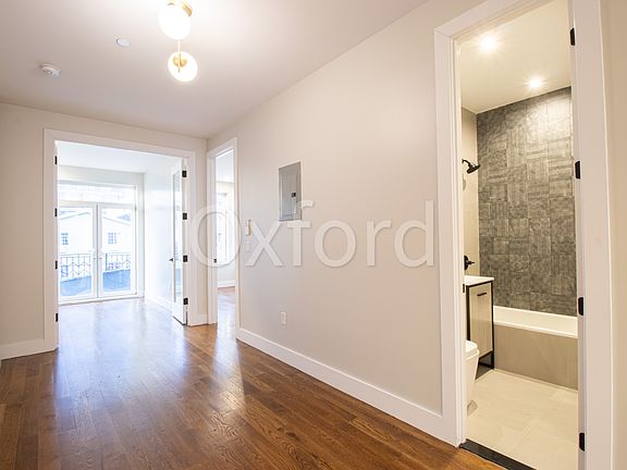 2nd image of 241 Suydam St APT 1L