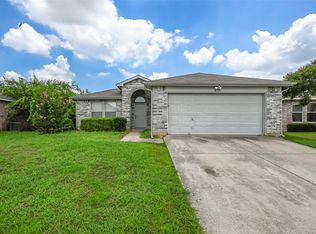 1604 Green Hill Dr, Arlington, TX 76014