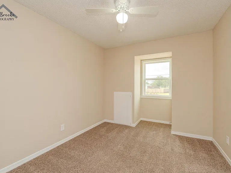 1215 N Pacific Ave — Photo 26