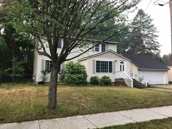 409 John R St, Clare, MI 48617