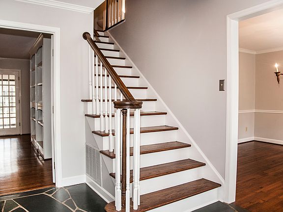 3rd image of 4420 Atleigh Ct