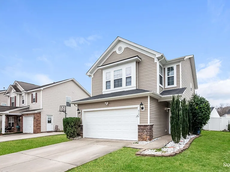 3132 Teton Dr — Photo 2