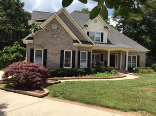 26 Winterberry Ct, Greensboro, NC 27455