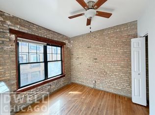 7033 N Sheridan Rd APT 2N, Chicago, IL 60626