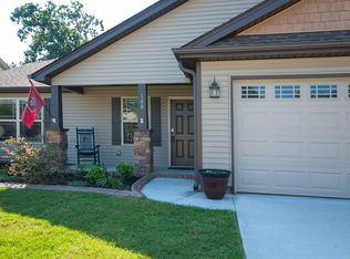 108 Summerdale Dr, Taylors, SC 29687