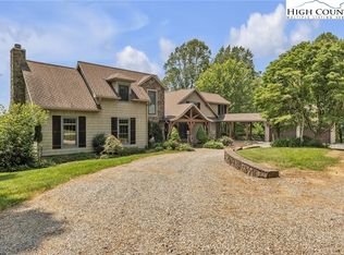 323 Rumpoles Way, Piney Creek, NC 28663