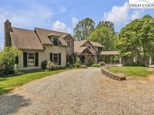 323 Rumpoles Way, Piney Creek, NC 28663