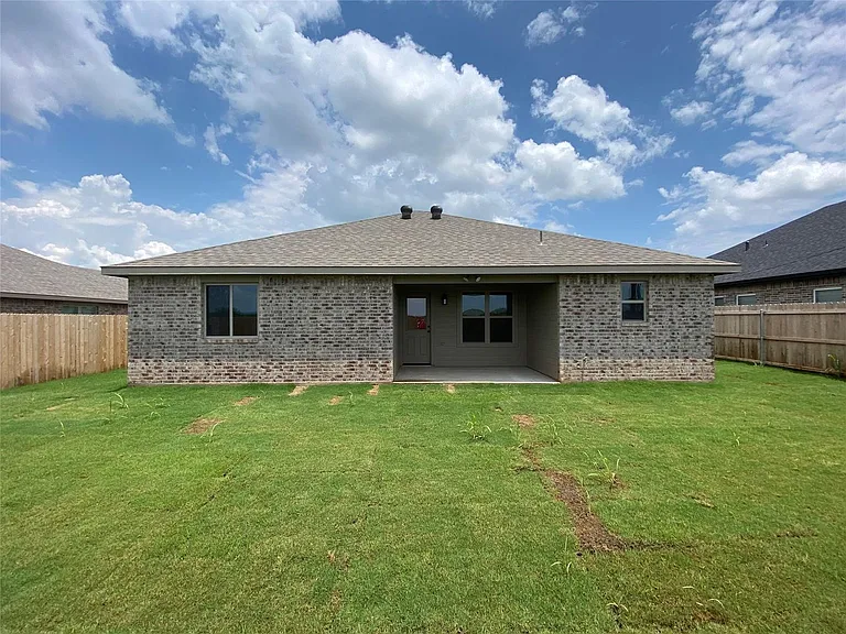 6901 Inverness St — Photo 20