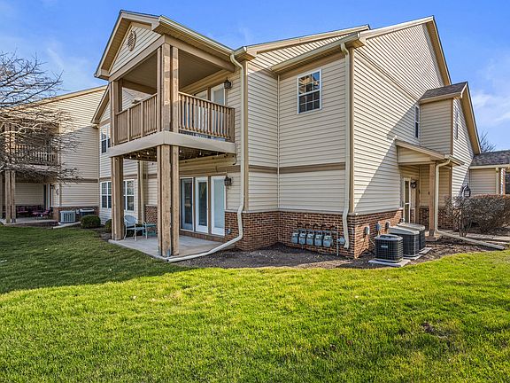2nd image of 3604 Thornhill Dr #3604