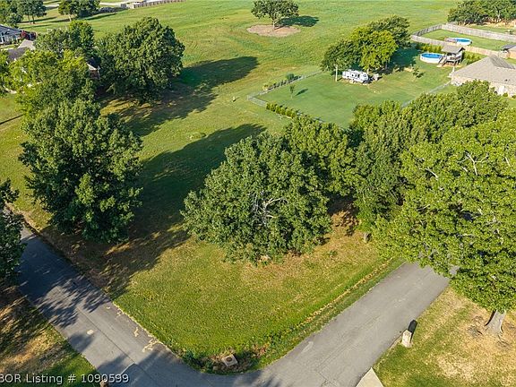 3rd image of LOT 18 Point Royal Loop