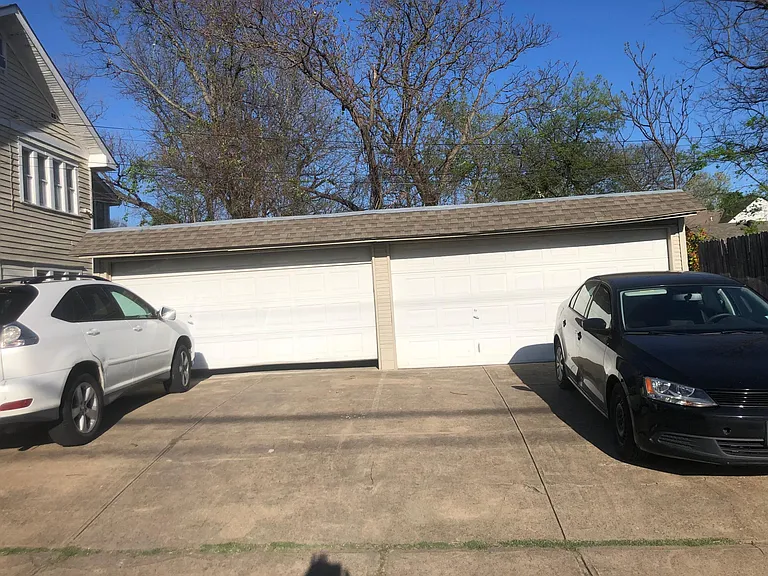 5701 Hudson St — Photo 3