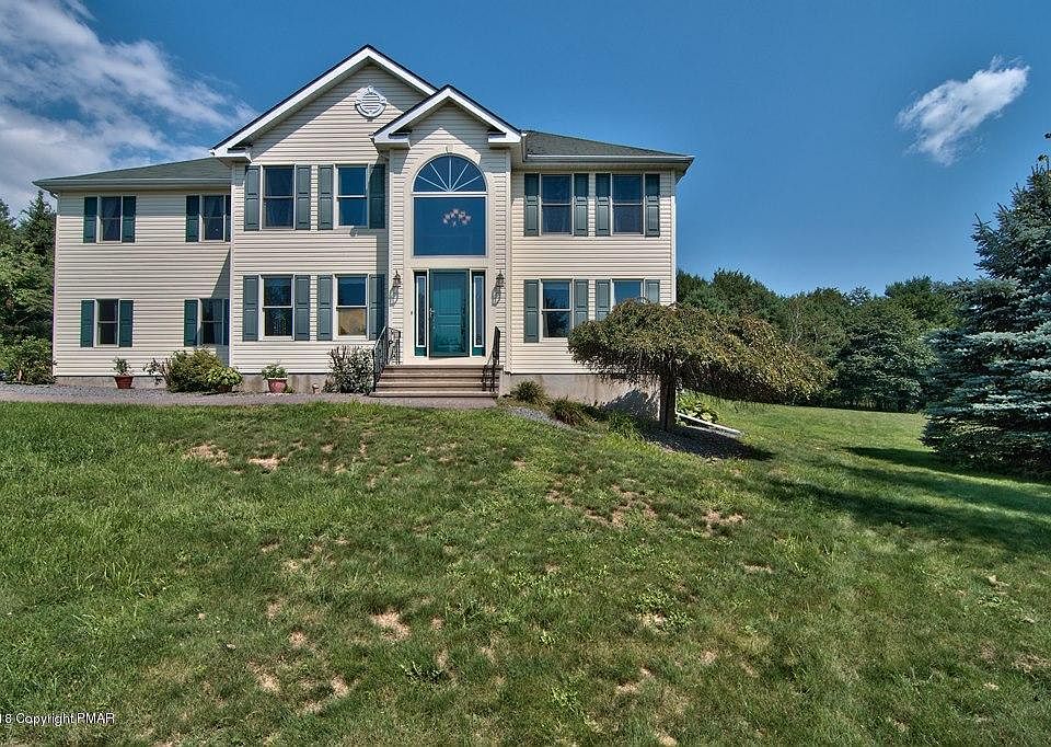 1st image of 252 Harvest Hill Dr