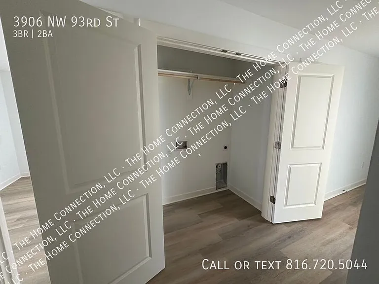 3906 NE 93rd St — Photo 4