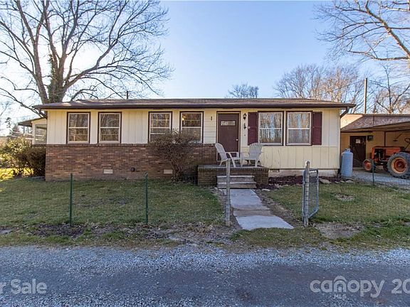 3rd image of 27 Amazing Grace Ln