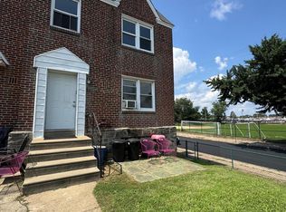 6662 Erdrick St, Philadelphia, PA 19135