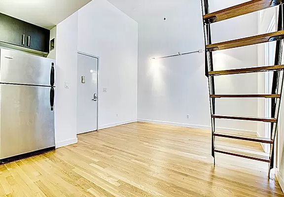 3rd image of 342 Eldert St #17AV
