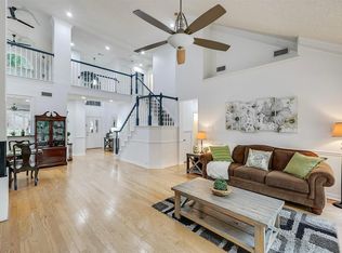 2650 Hidden Ridge Dr, Arlington, TX 76006