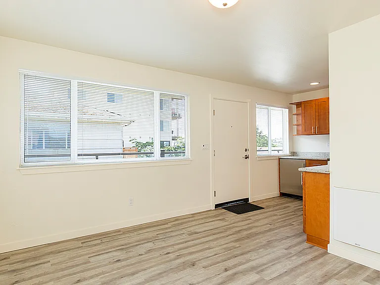 Back Nine Apartments - Located on the west slope of Queen Anne — Photo 41