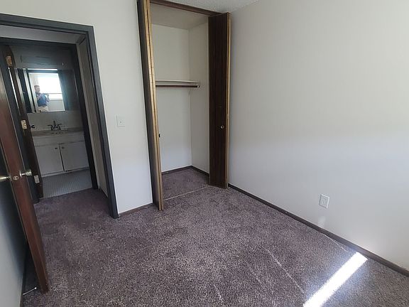 4th image of 405 River St S #23