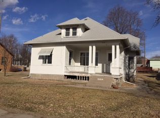 418 N Main St, West Point, NE 68788
