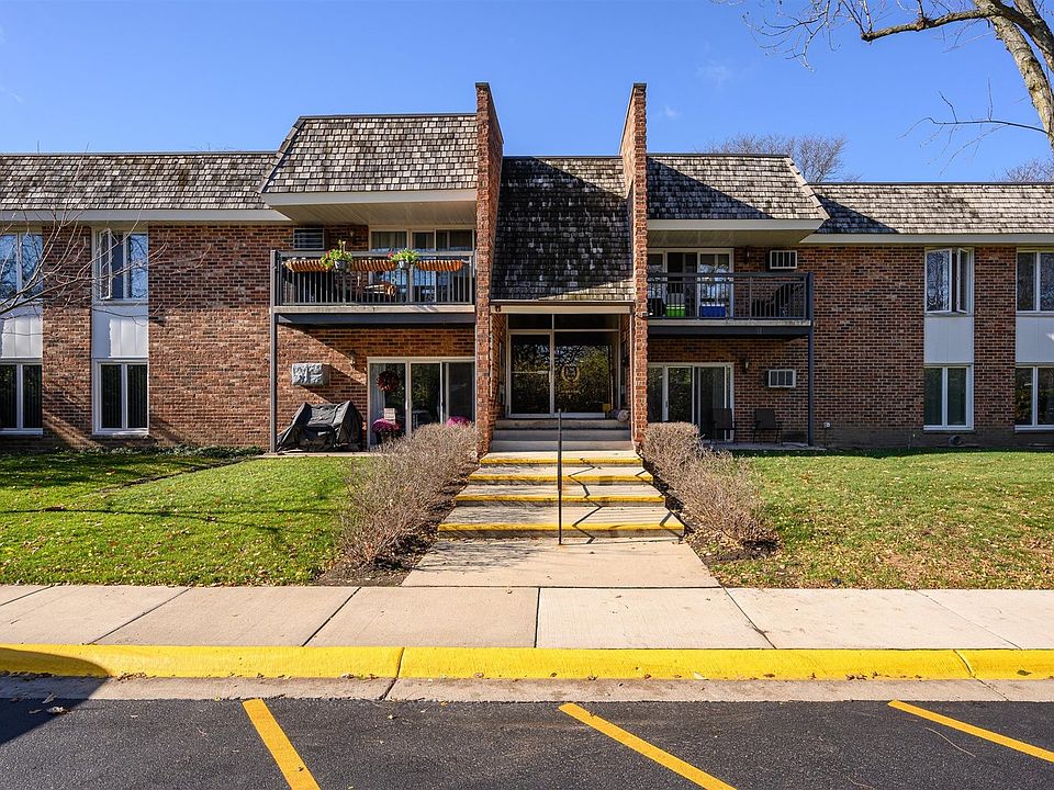 1st image of 3941 Saratoga Ave APT 212
