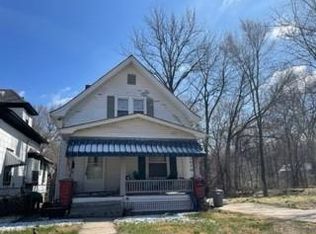1815 Elmwood Ave, Kansas City, MO 64127