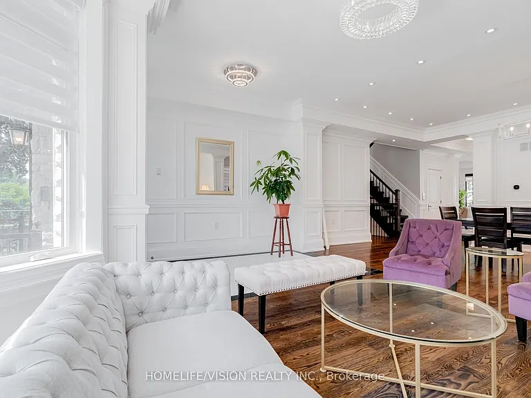 28 Moore Park Ave — Photo 4