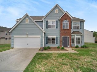 9211 Carrot Patch Dr, Charlotte, NC 28216