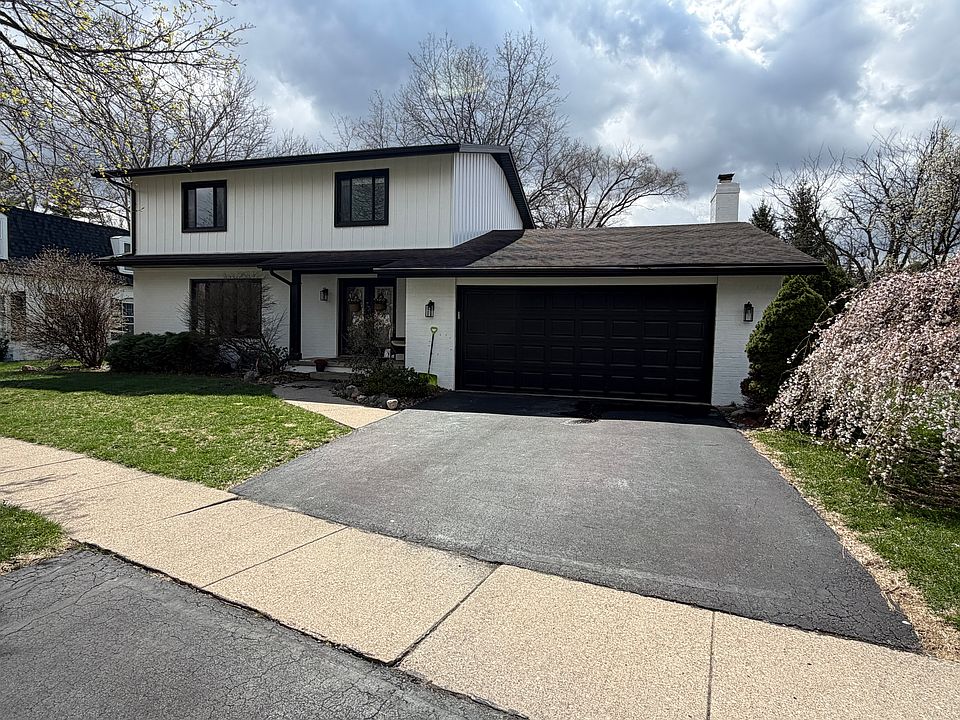 1st image of 758 Cricket Ln