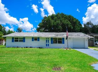 408 Pinewood Ave, Nokomis, FL 34275