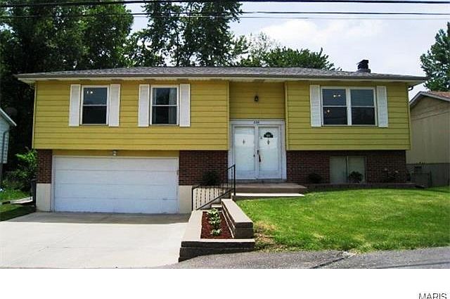 1st image of 326 Kinswood Ln